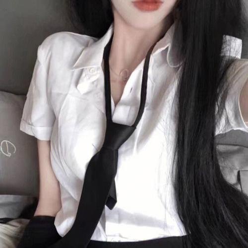 黑镜第六季 海报